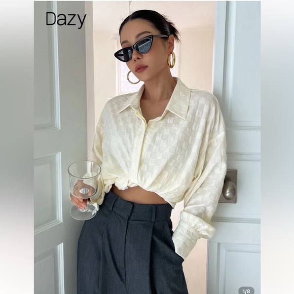 Dazy (SHEIN) Elegant Cream Women's Buttoned Shirt - Size M - Picture 1 of 8